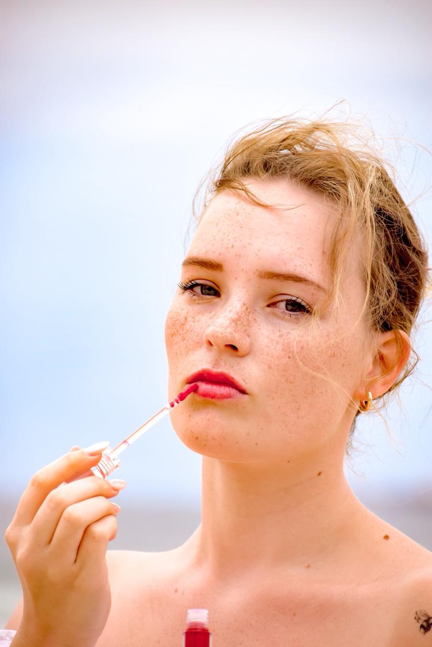 THE RESILIENCE LUSTRE GLOSS